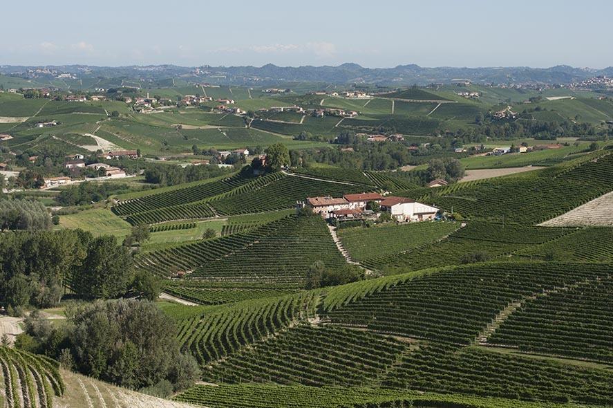 Cascina Ballarin La Morra Exterior photo